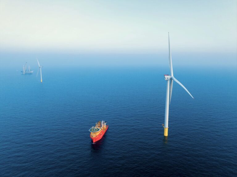 First Power Flows from World’s Largest Offshore Wind Farm – Ensales ...