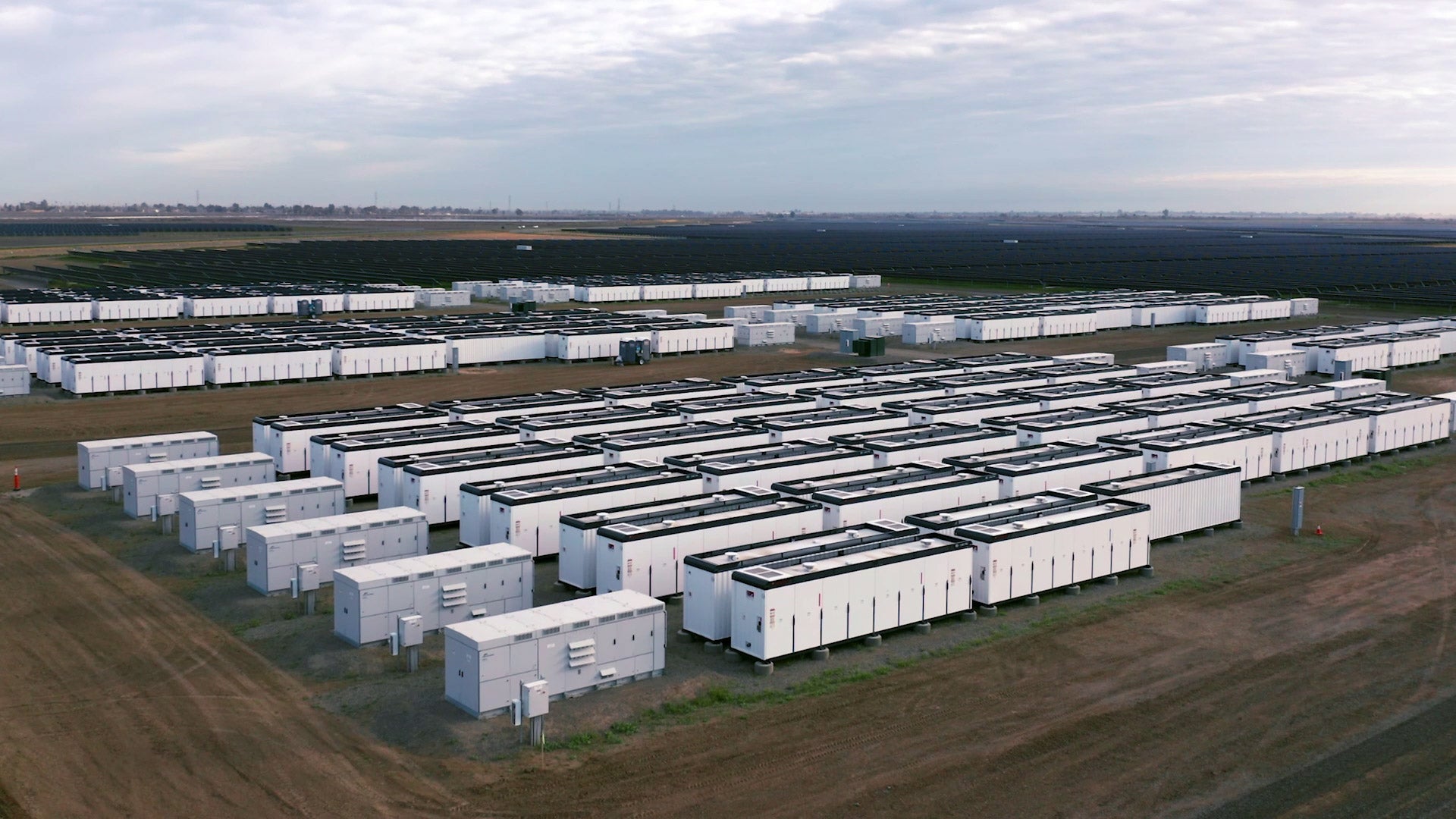 Aypa Power Secures $1.5-Billion Facility to Support Energy Storage